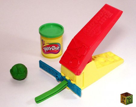 Play-Doh - заменитель пластилина